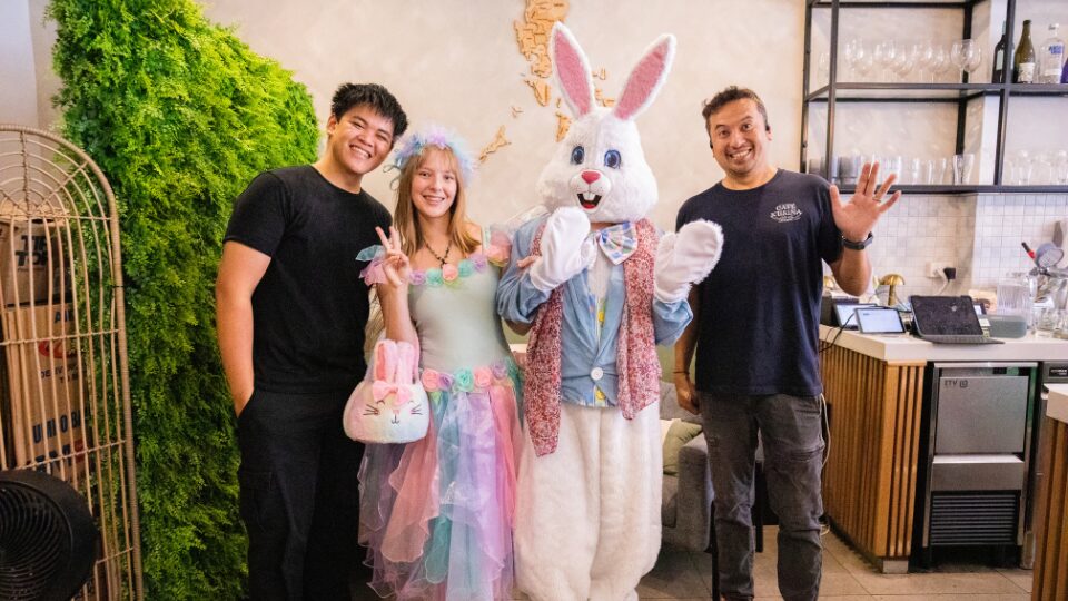 Meet the Easter Bunny in Camberwell Junction